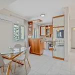 Fabulous Close To The Sea!