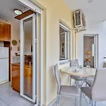 דירה Fabulous Close To The Sea! Chalkís