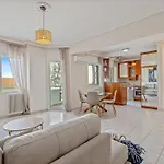 דירה Fabulous Close To The Sea! Chalkís