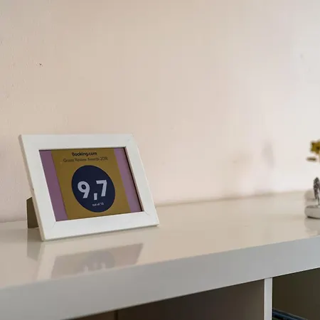 Fabulous Close To The Sea! Appartement Chalkís