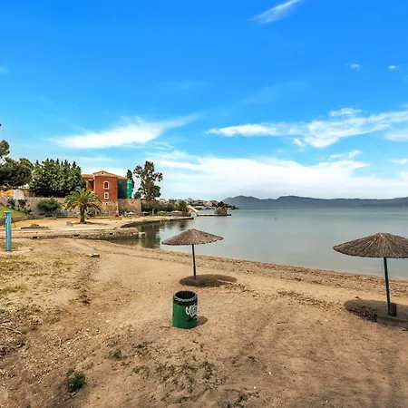 Fabulous Close To The Sea! Chalkís