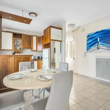 Fabulous Close To The Sea! Chalkís