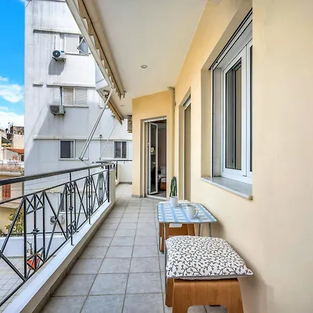 Appartement Fabulous Close To The Sea! Chalkís