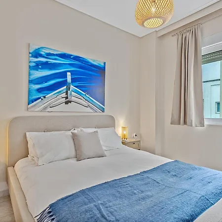 Fabulous Close To The Sea! Апартаменты Халкида