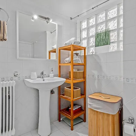 Fabulous Close To The Sea! *