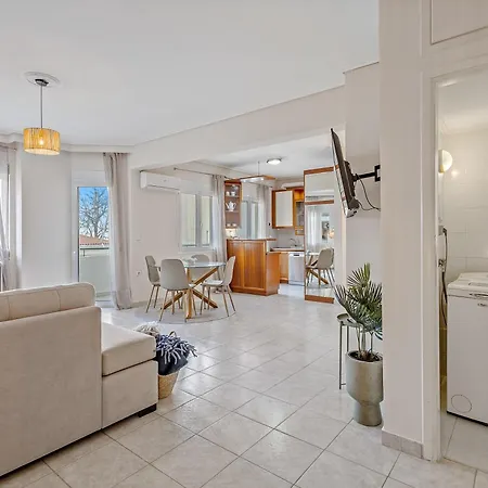 Apartamento Fabulous Close To The Sea!