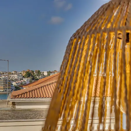 Fabulous Close To The Sea! Апартаменты Халкида