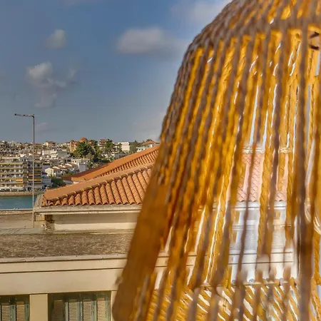 Fabulous Close To The Sea! Апартаменты Халкида