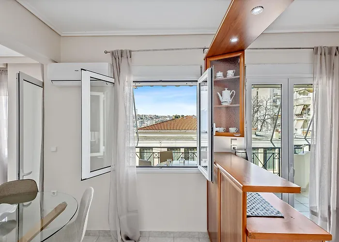 Fabulous Close To The Sea!