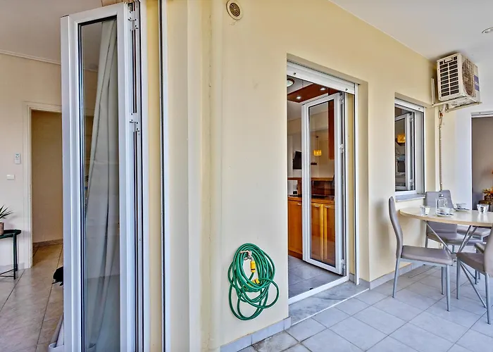 Fabulous Close To The Sea!